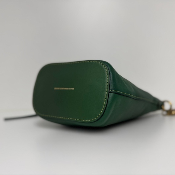 COACH 1941 Dakota Archival Duffle Bag 20 In Govetanned Leather W Cherry Charm - Picture 6 of 12